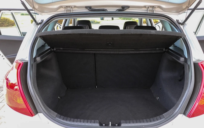 Kia Ceed cena 13900 przebieg: 214435, rok produkcji 2009 z Polanica-Zdrój małe 667